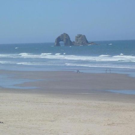 Tradewinds Motel Rockaway Beach Bagian luar foto