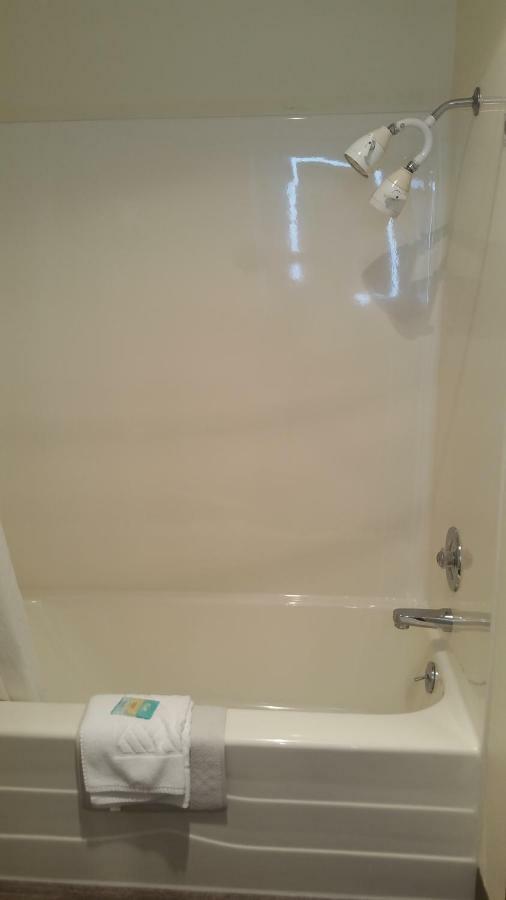 Tradewinds Motel Rockaway Beach Bagian luar foto