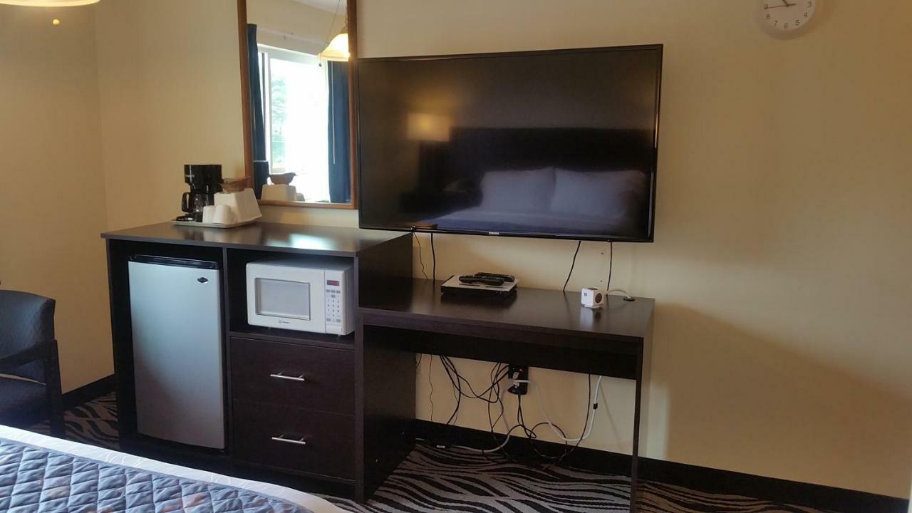 Tradewinds Motel Rockaway Beach Bagian luar foto